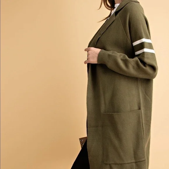 Davi & Dani Super Soft Grey Sweater Cardigan - Picture 3 of 3